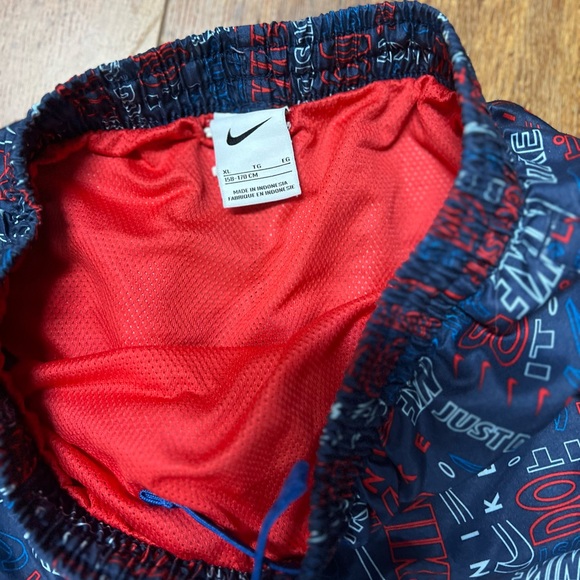 Nike Just Do It Swim Trunks - Picture 3 of 3